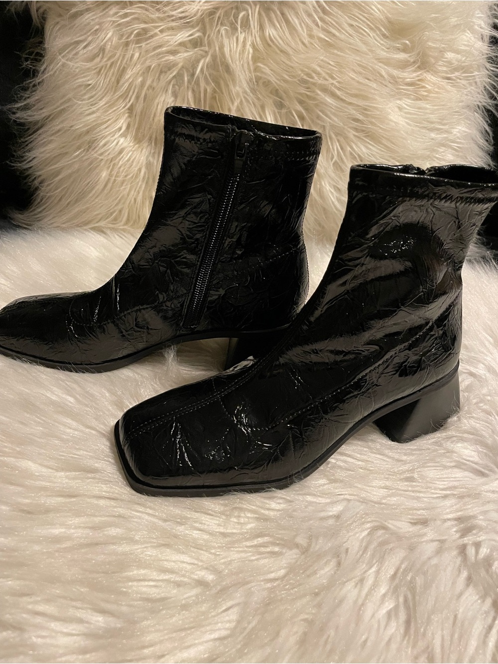 Katy Perry brand new Elegant Black Patent Square-Toe Block Heel Ankle Boots